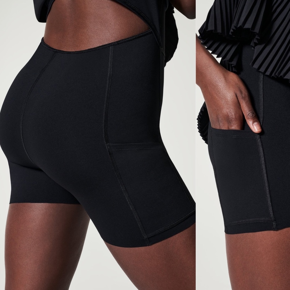 NWT Spanx Yes, Pleats! Exercise Tennis Dress in Very Black - Picture 3 of 9